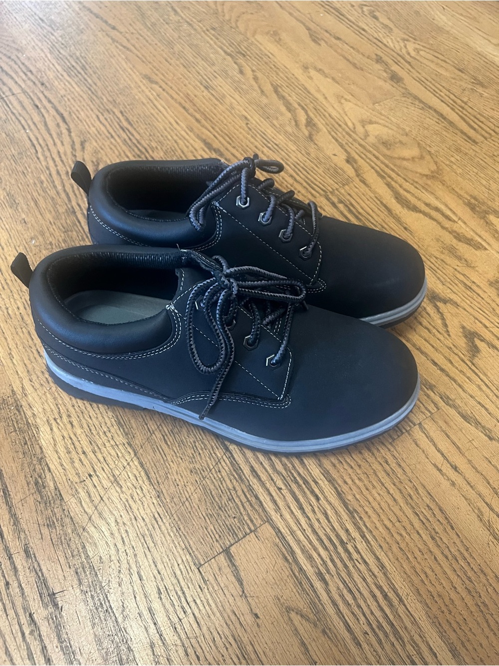 George Black Lace-Up Men's Sneakers with Gray Sole